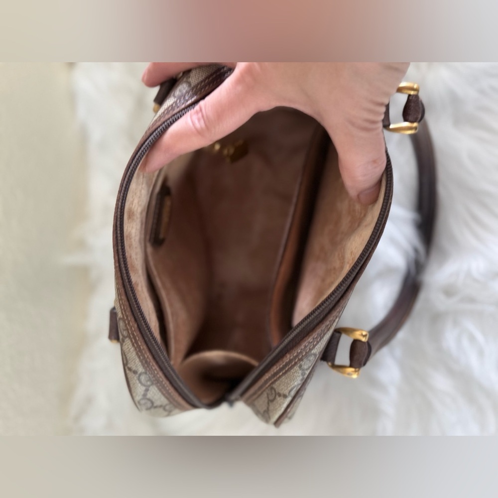 Guuci Handbag - Picture 7 of 13